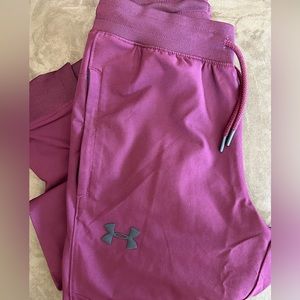 Under armor pants, maroon, Never worn, Brand new